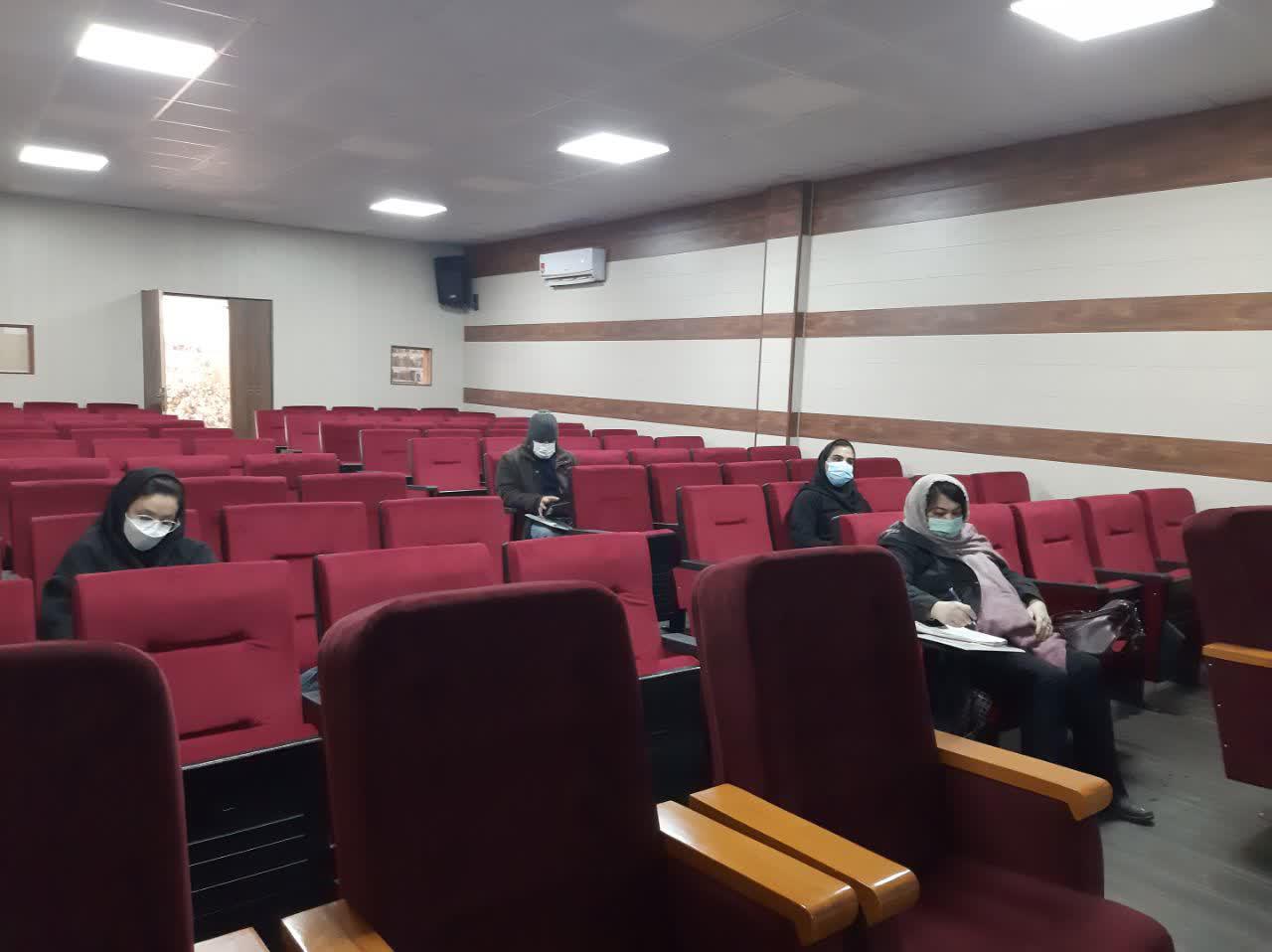 برگزاری کارگاه اصول کشت بافت در مرکز تحقیقات برگزاری کارگاه اصول کشت بافت در مرکز تحقیقات