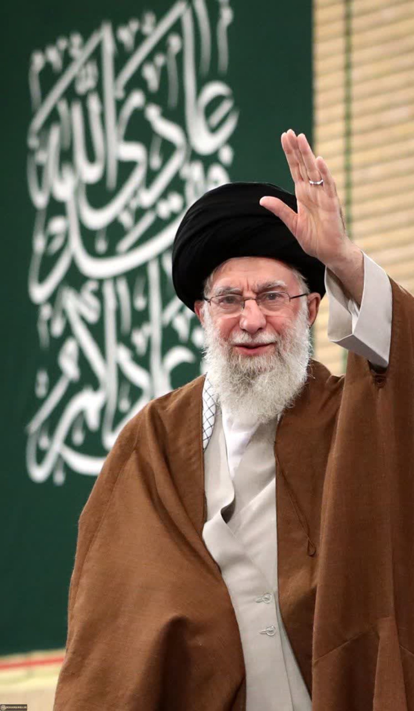 شهادت رهبر و پدر مسلمانان جهان امام خامنه ایی