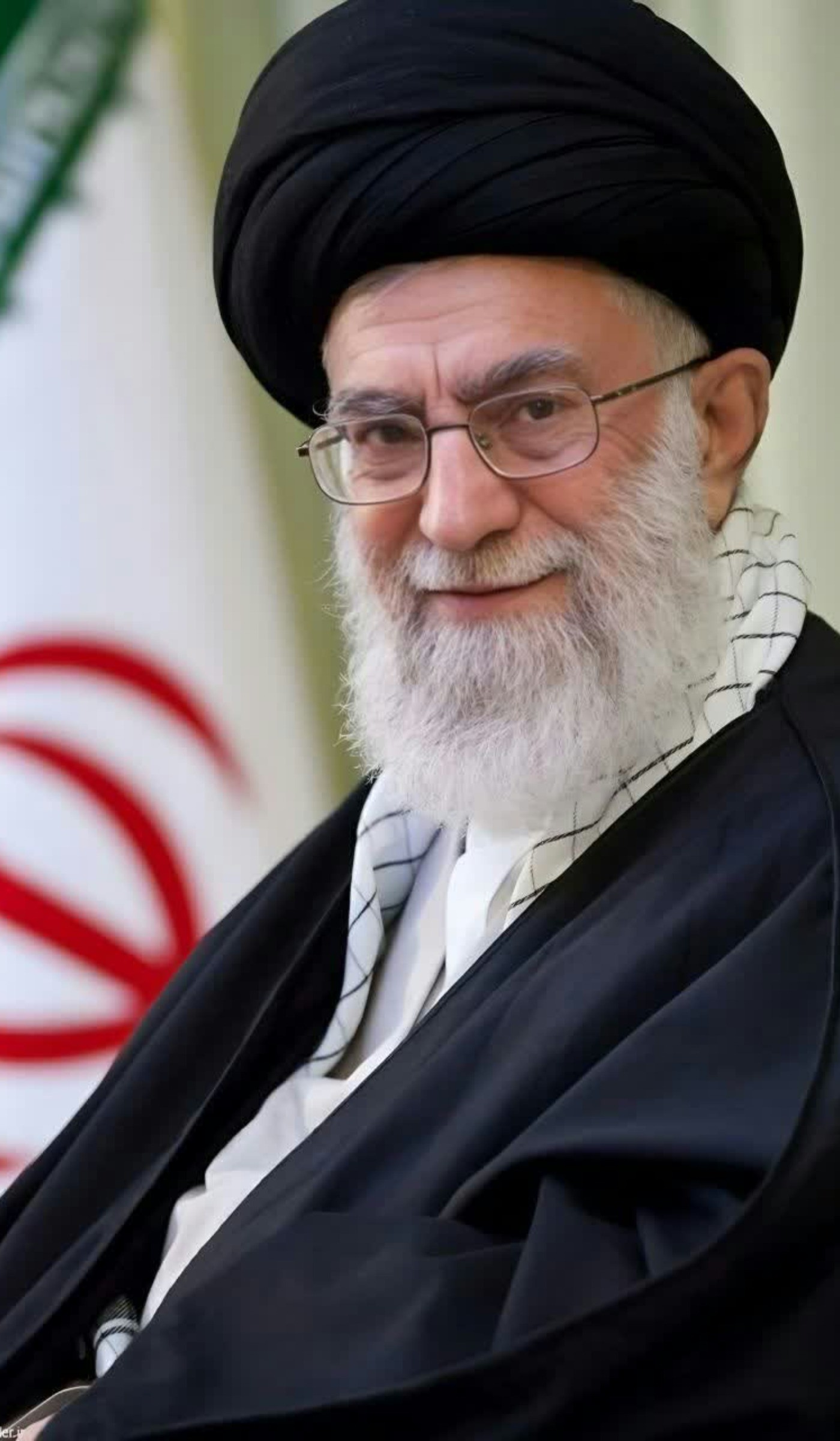 شهادت رهبر و پدر مسلمانان جهان امام خامنه ایی