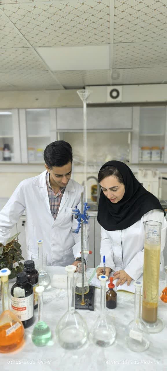 برگزاری دوره های کارآموزی در مرکز تحقیقات شرکت توسعه کشت دانه‌های روغنی